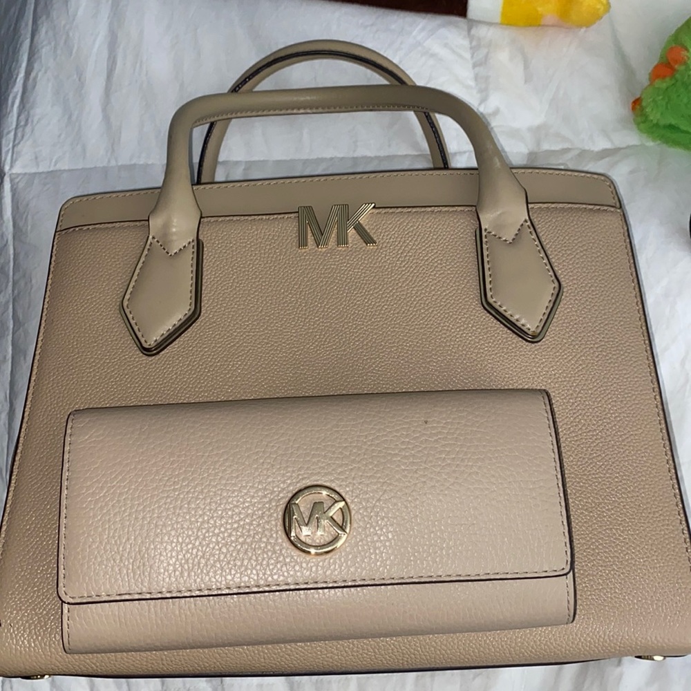 MK purse